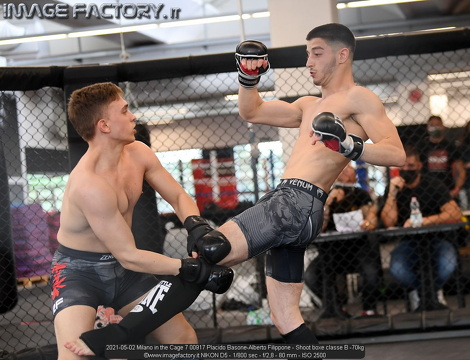 2021-05-02 Milano in the Cage 7 00917 Placido Basone-Alberto Filippone - Shoot boxe classe B -70kg